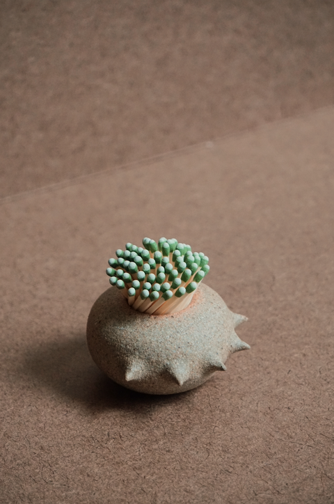 Spikey Match Striker, Sand